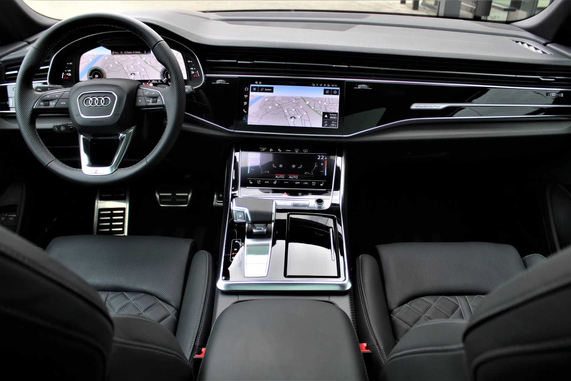 Hoofdafbeelding Audi Q8