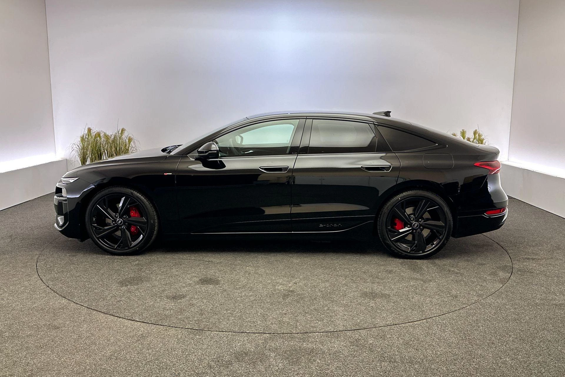 Hoofdafbeelding Audi A6 e-tron