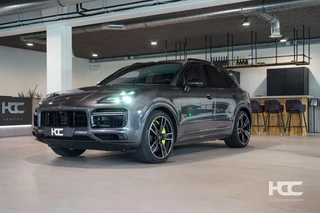 Porsche Cayenne Turbo S E-Hybrid | Carbon | Exclusive | Burmester