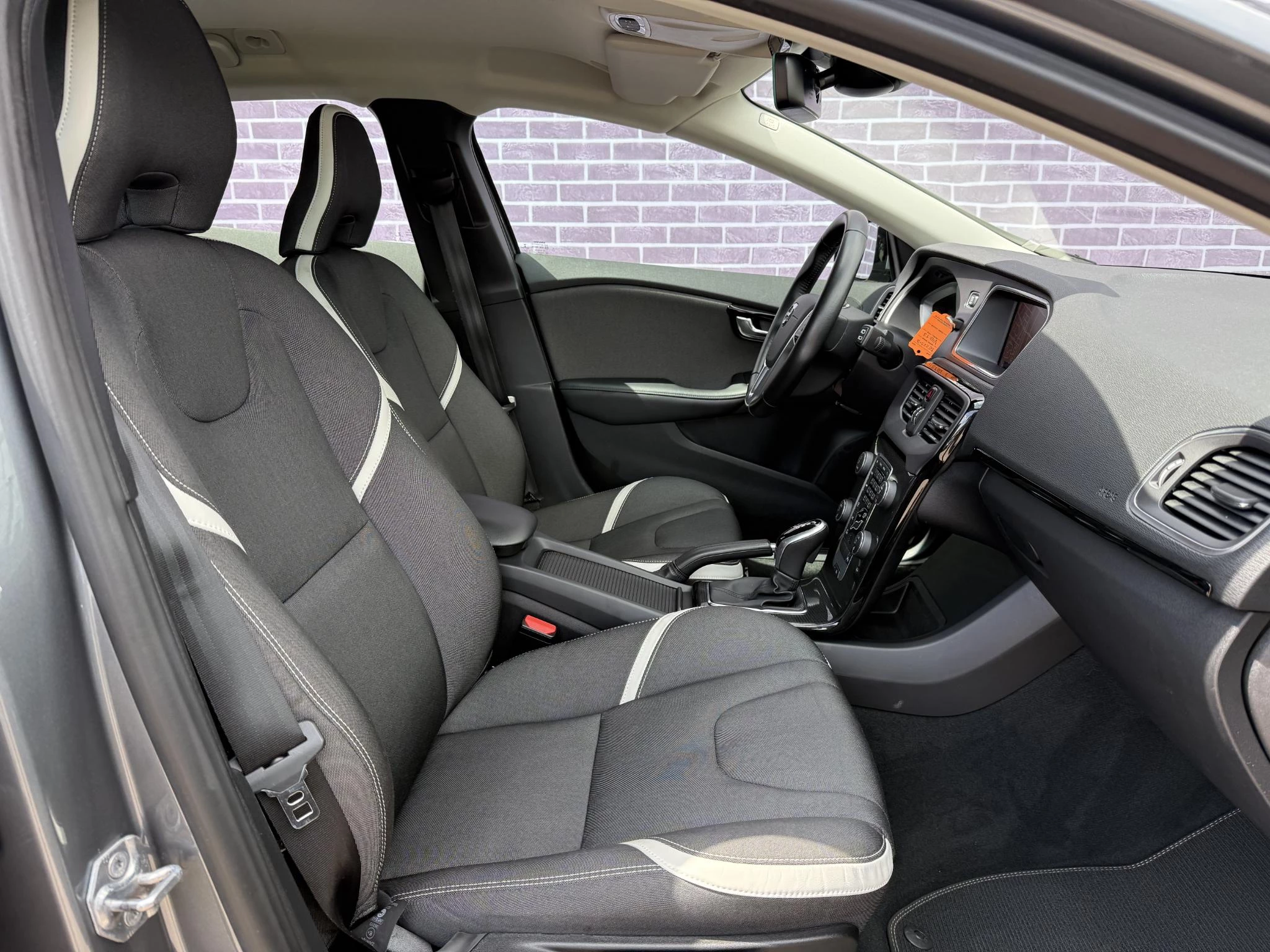 Hoofdafbeelding Volvo V40