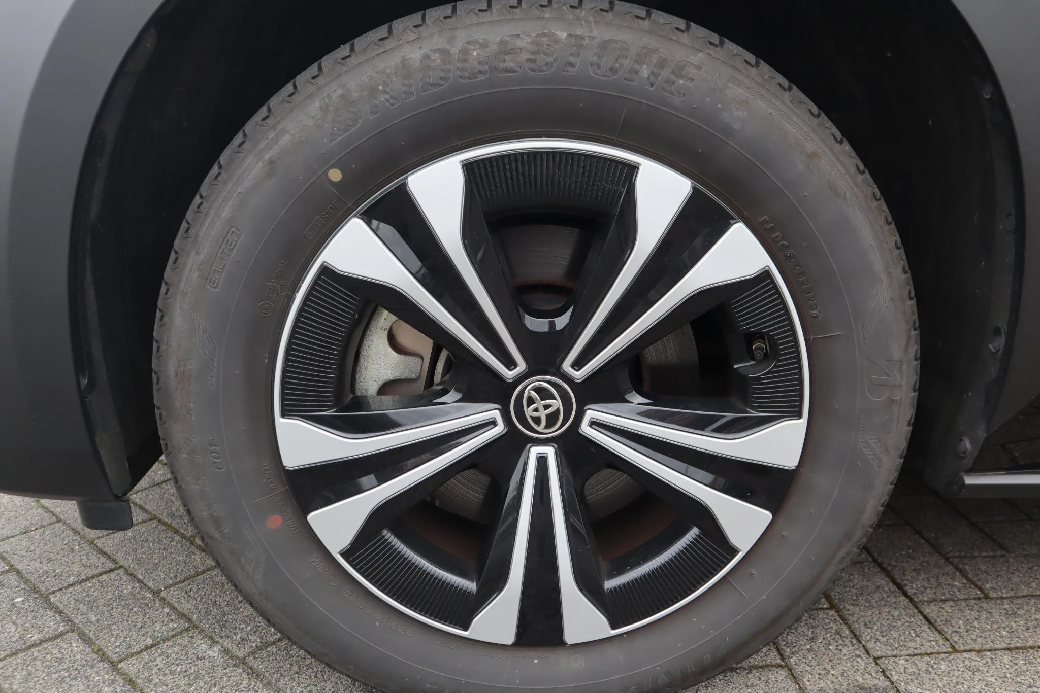 Hoofdafbeelding Toyota bZ4X