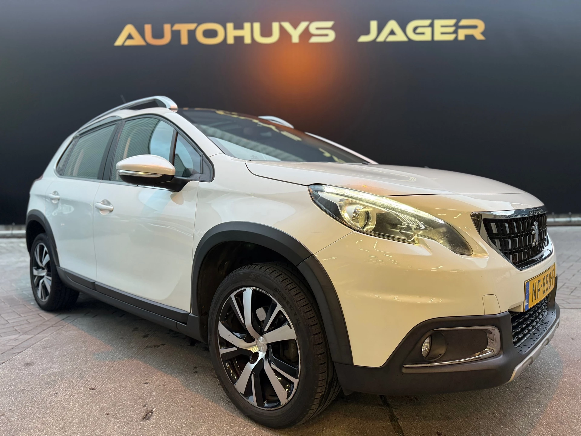 Hoofdafbeelding Peugeot 2008