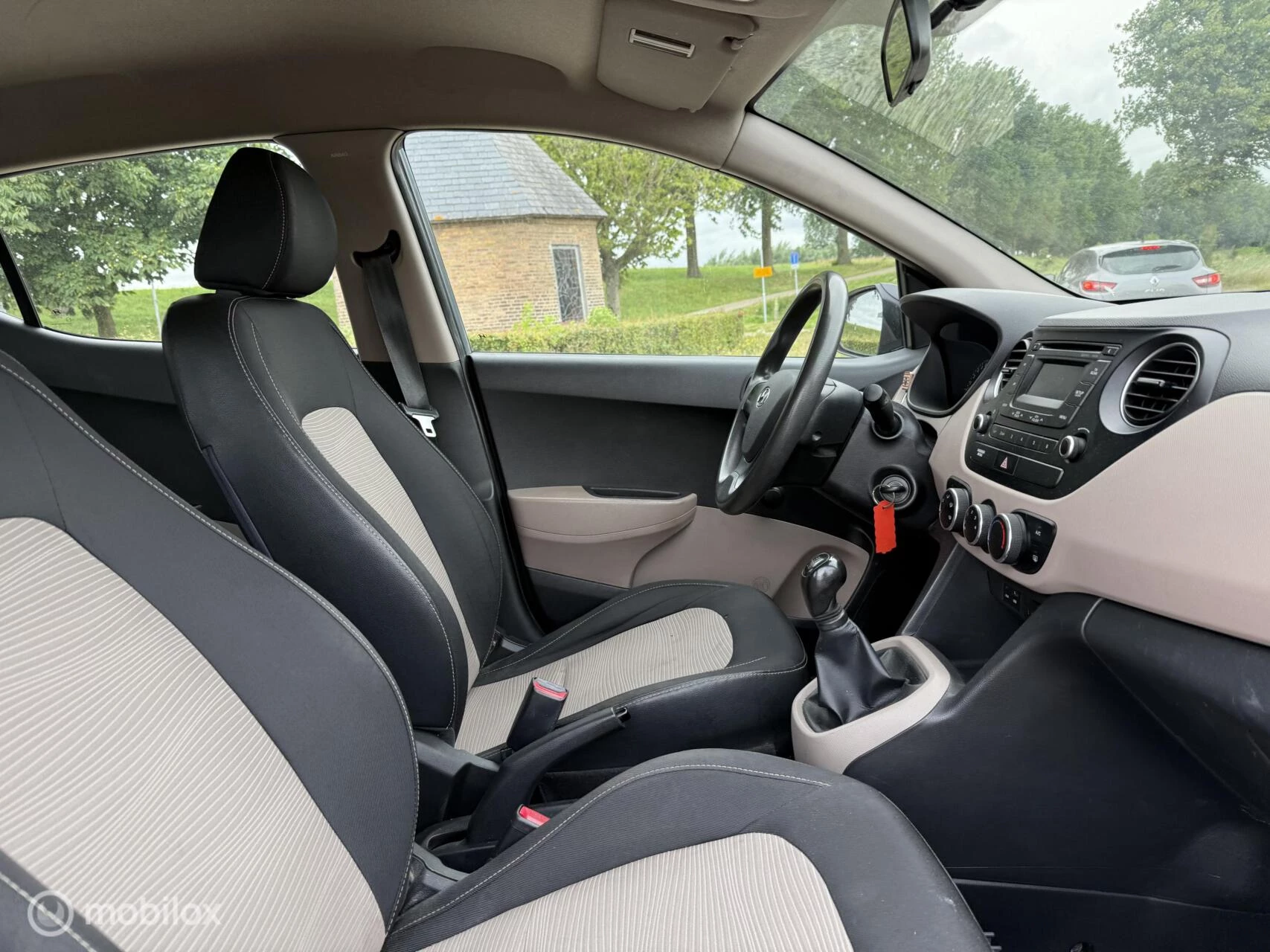 Hoofdafbeelding Hyundai i10