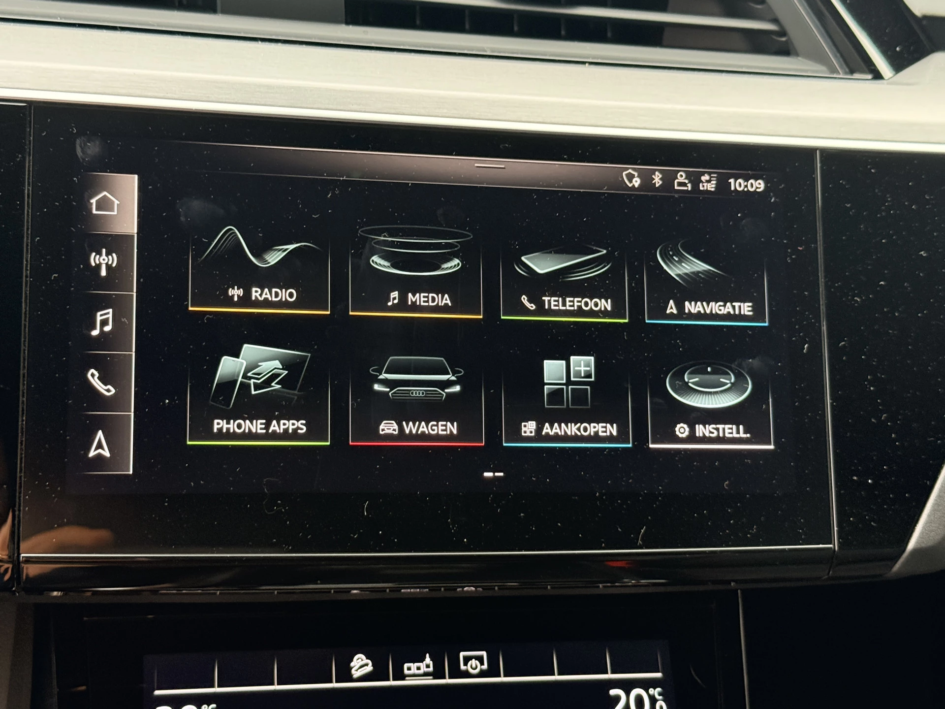 Hoofdafbeelding Audi e-tron