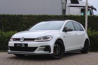 Volkswagen Golf 2.0 TSI GTI TCR | Panoramadak | Dynaudio | Virtual cockpit | Keyless | Adaptive cruise | Lane assist | Camera |