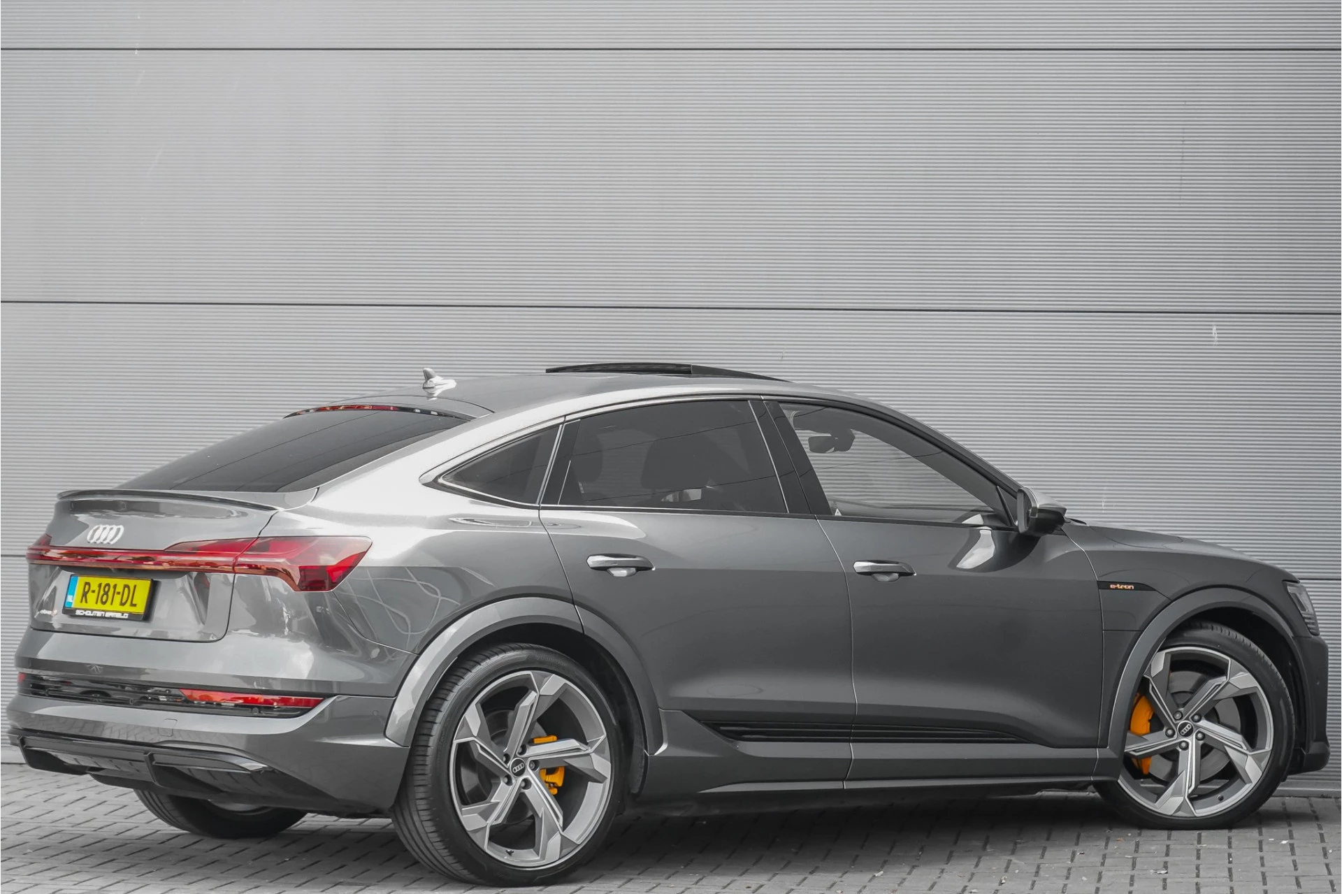 Hoofdafbeelding Audi e-tron