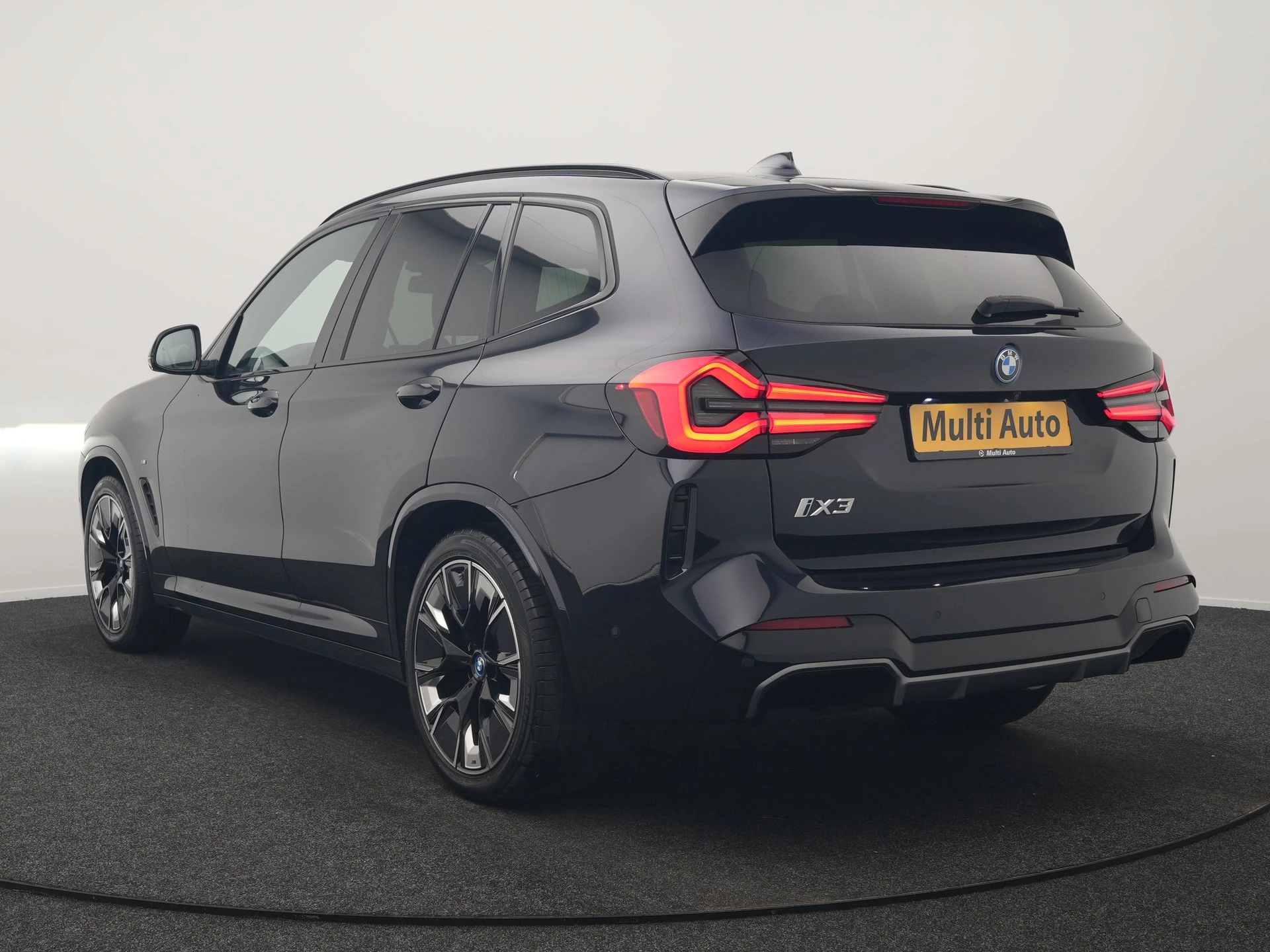 Hoofdafbeelding BMW iX3