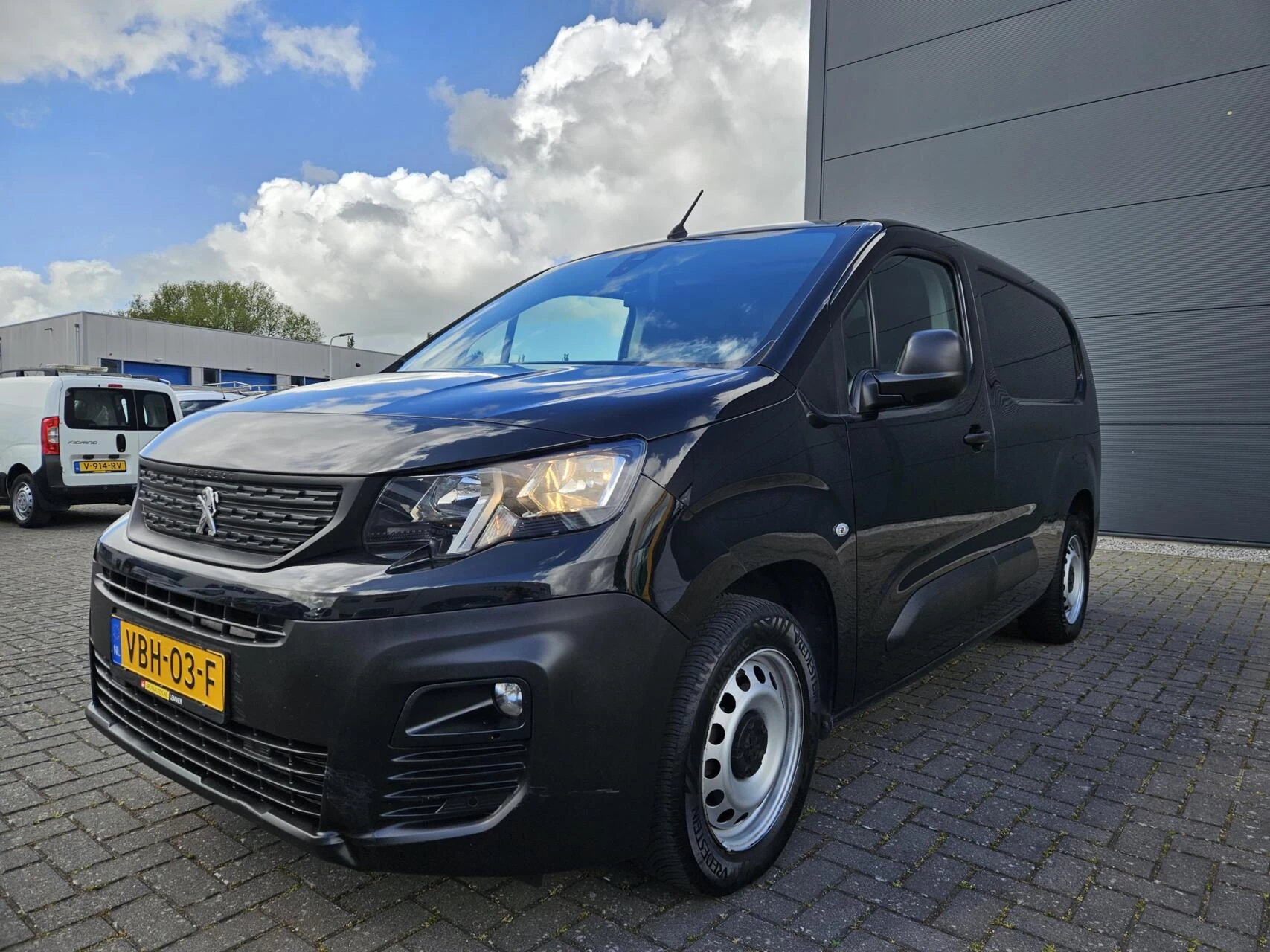 Hoofdafbeelding Peugeot Partner