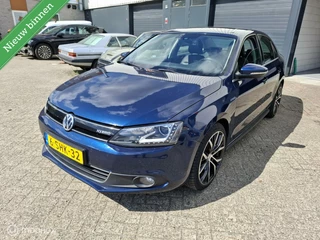 Hoofdafbeelding Volkswagen Jetta Volkswagen Jetta 1.4 TSI Hybrid Highline/Leder/Panoramadak