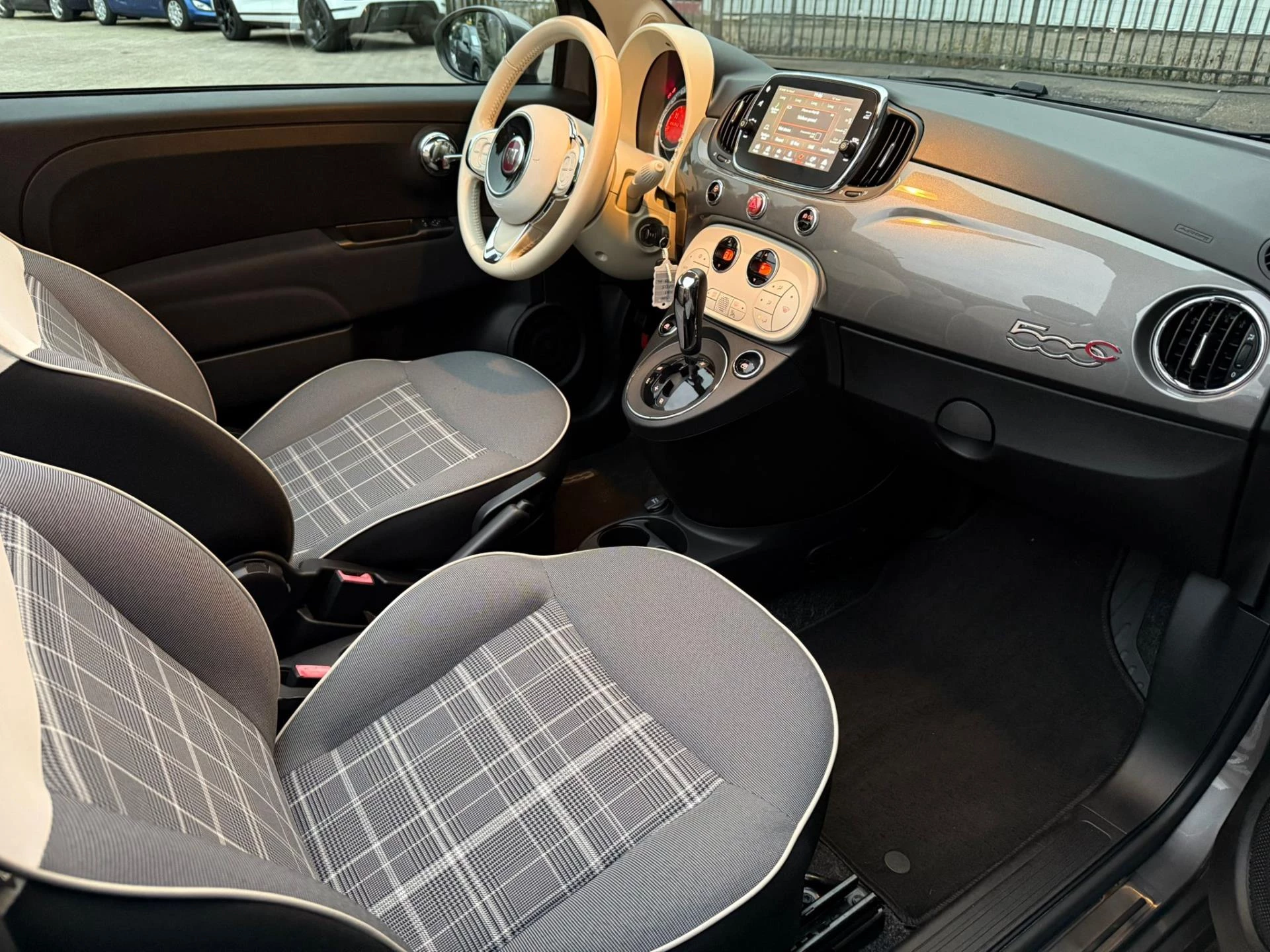 Hoofdafbeelding Fiat 500C