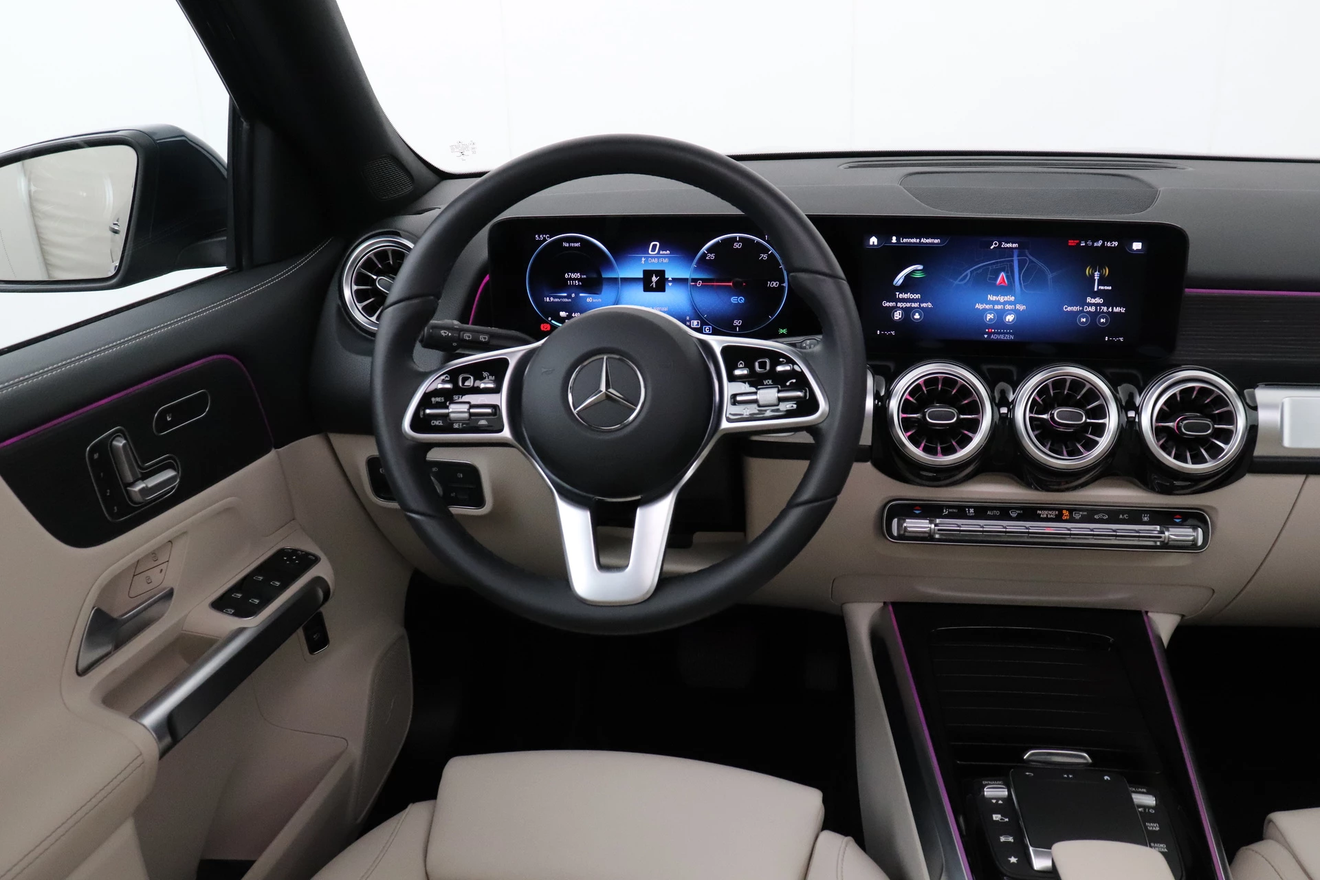 Hoofdafbeelding Mercedes-Benz EQB