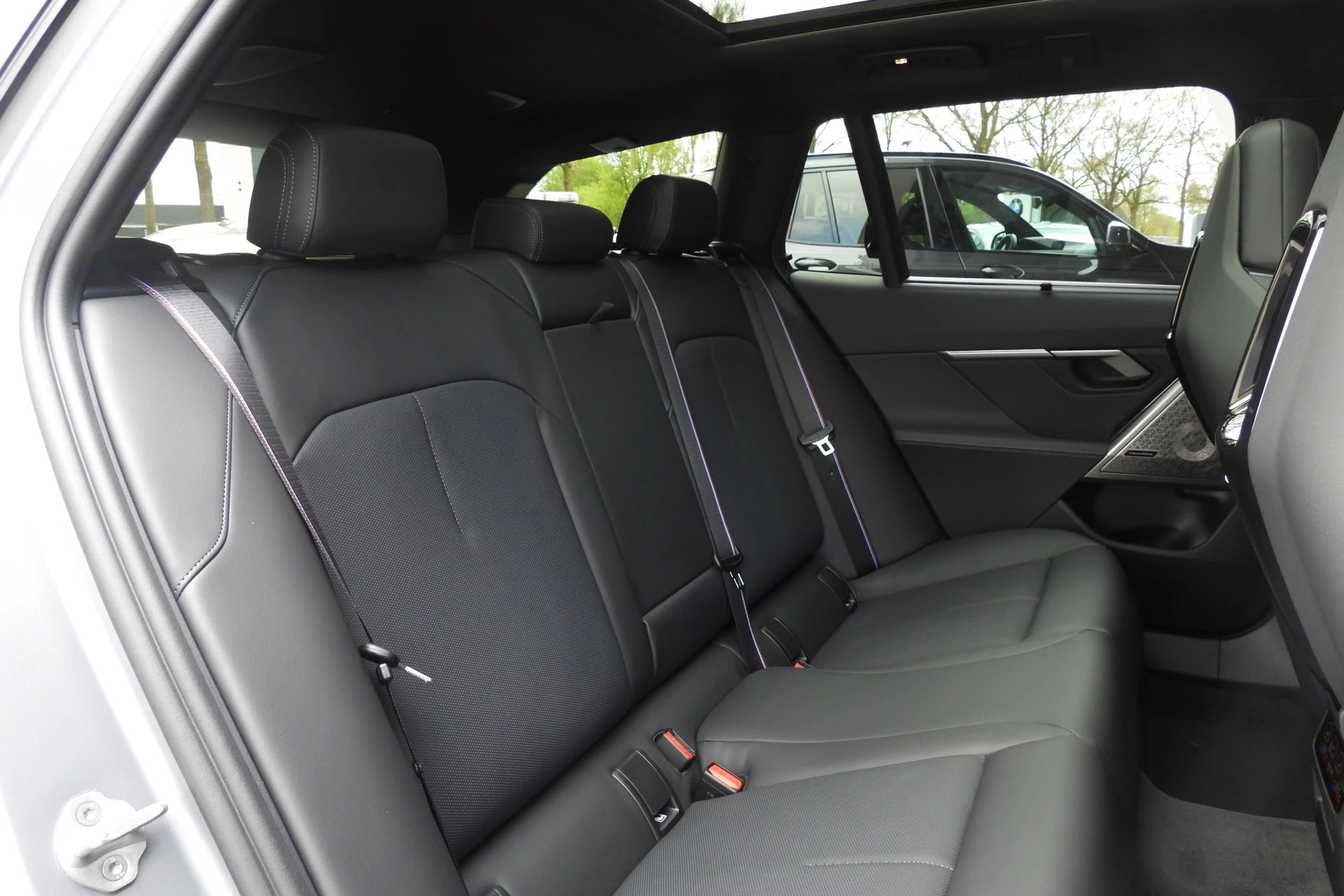 Hoofdafbeelding BMW i5