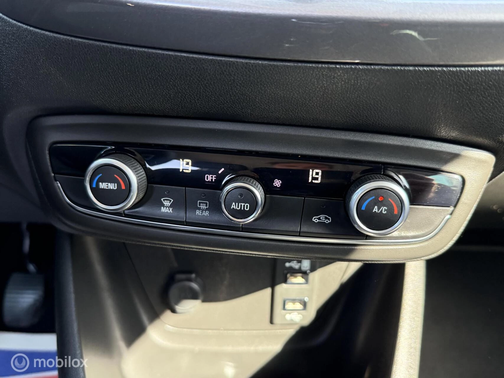Hoofdafbeelding Opel Crossland X