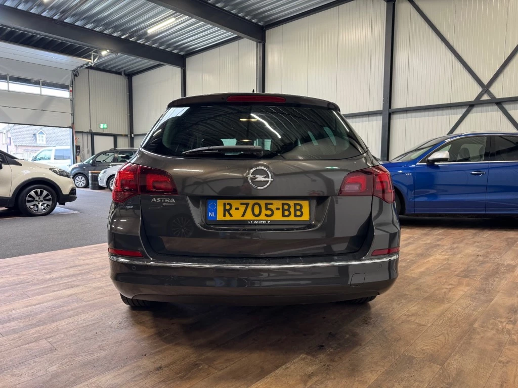 Hoofdafbeelding Opel Astra