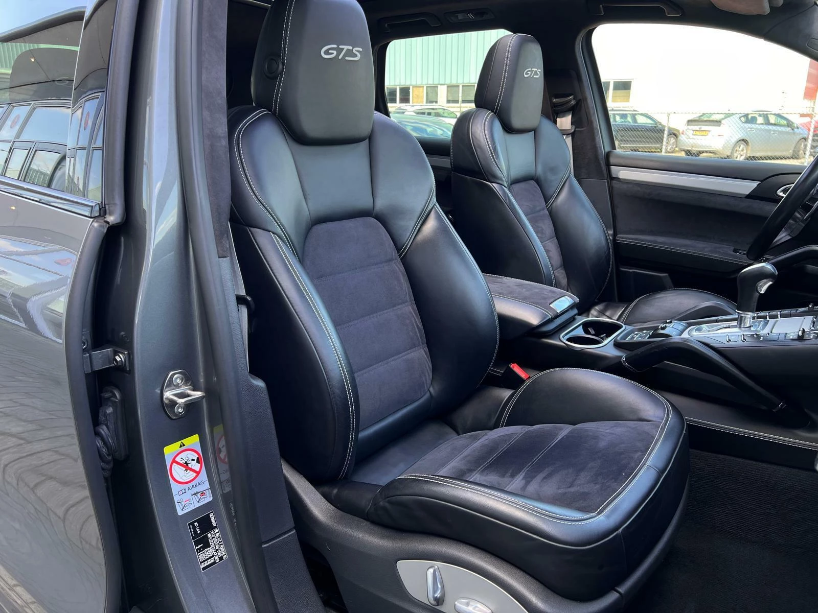 Hoofdafbeelding Porsche Cayenne
