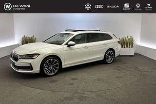 Skoda Superb Combi 1.5 TSI 204pk PHEV Laurin & Klement | Panoramadak, Trekhaak Zwenkbaar, Head-up Display |