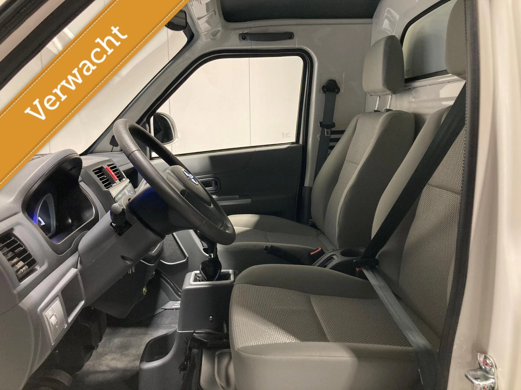 Hoofdafbeelding Cenntro Logistar 200