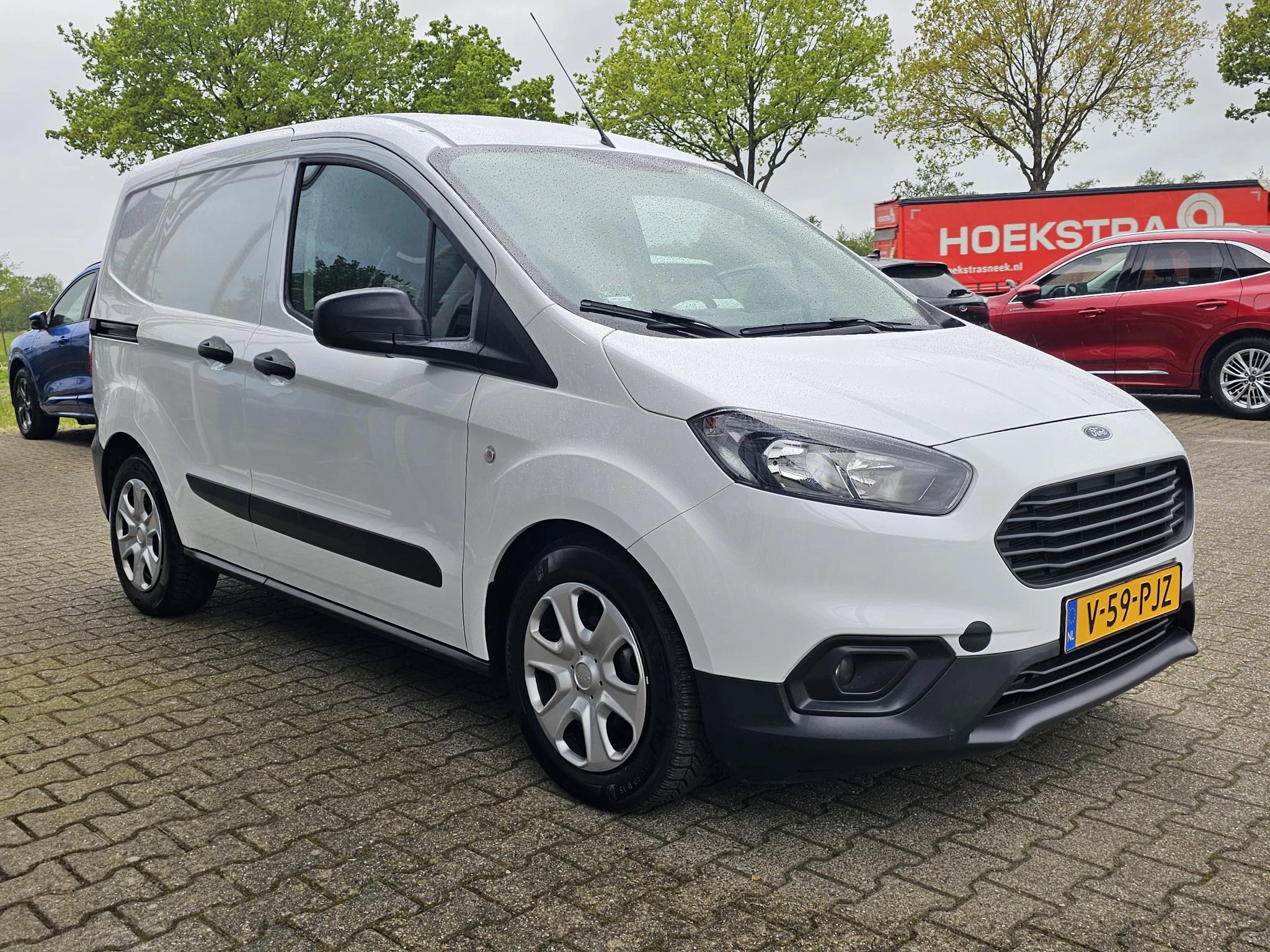 Hoofdafbeelding Ford Transit Courier
