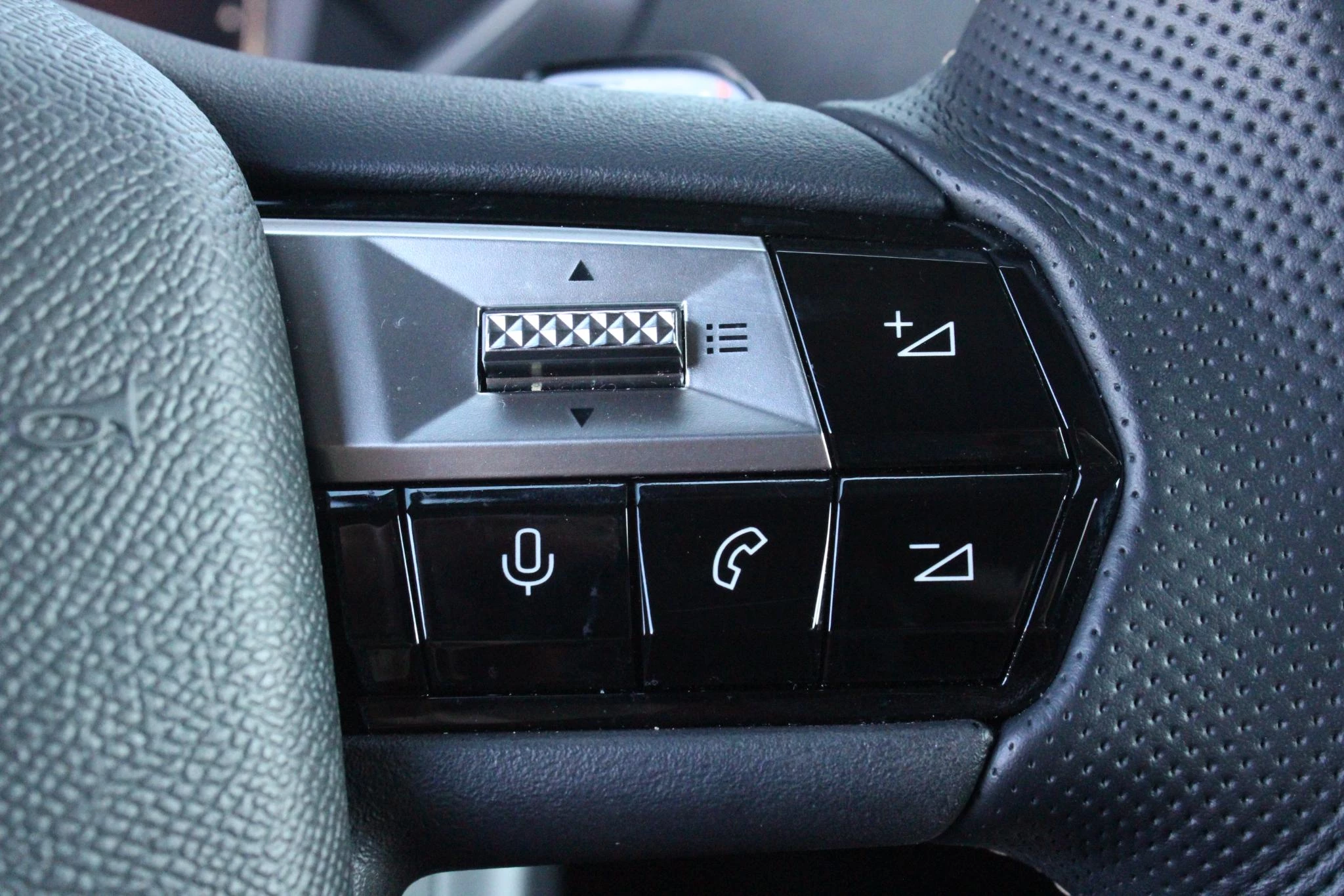 Hoofdafbeelding DS DS 3