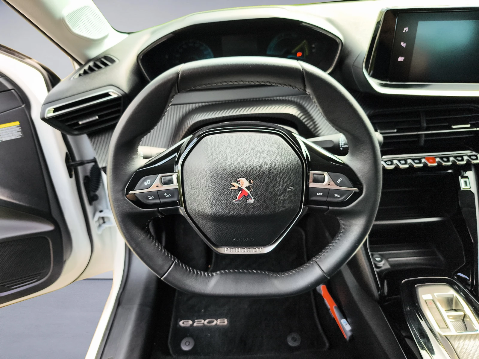 Hoofdafbeelding Peugeot e-208