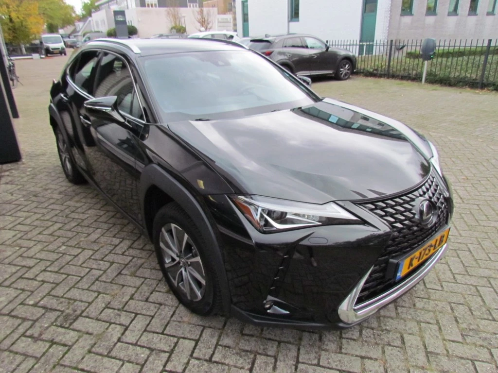 Hoofdafbeelding Lexus UX