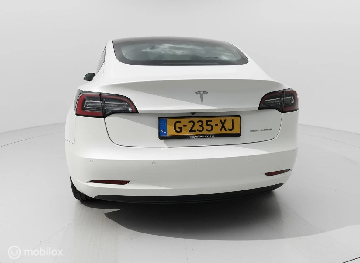 Hoofdafbeelding Tesla Model 3