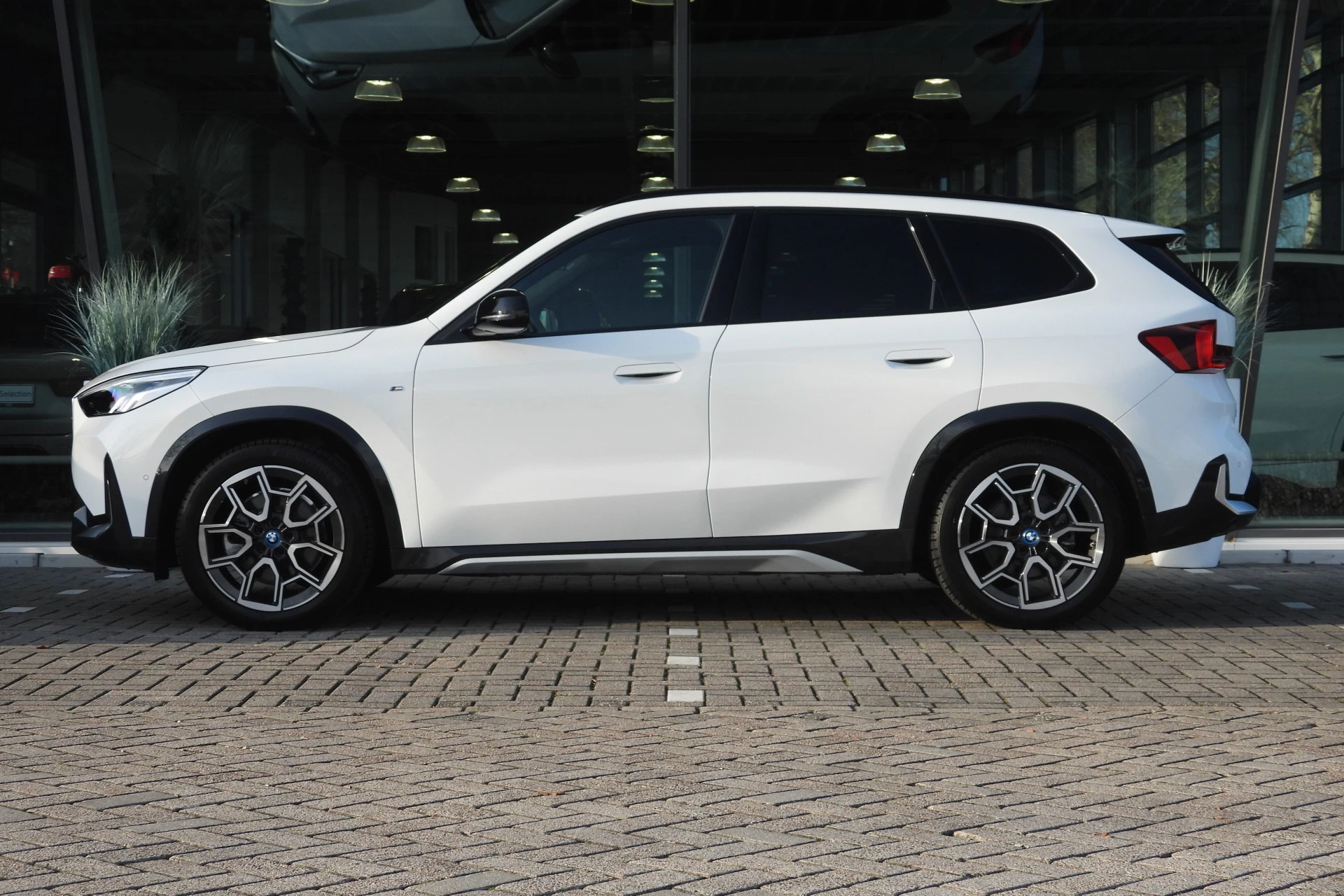 Hoofdafbeelding BMW iX1