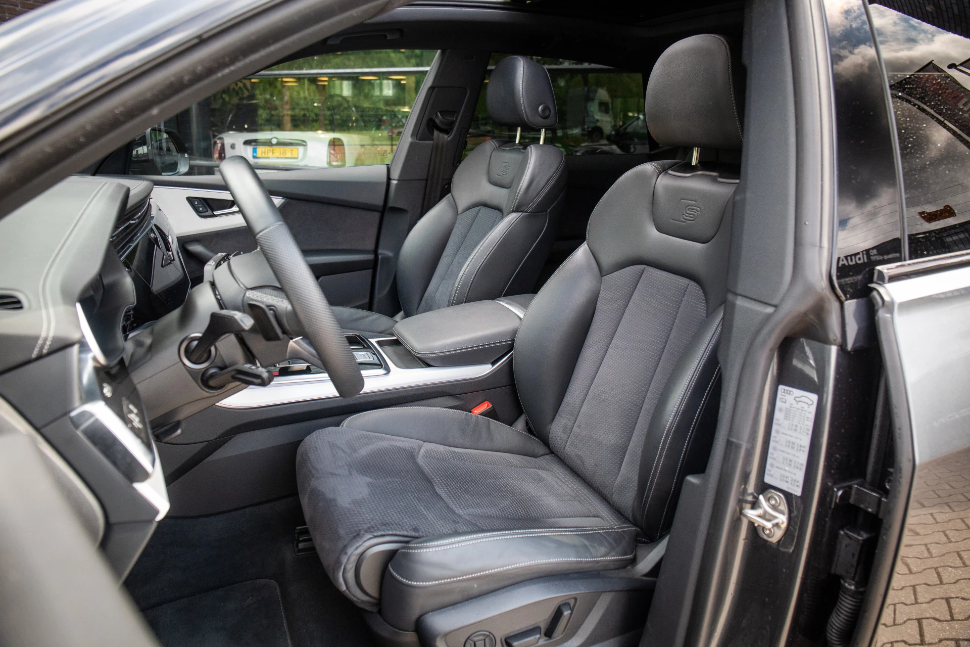 Hoofdafbeelding Audi Q8