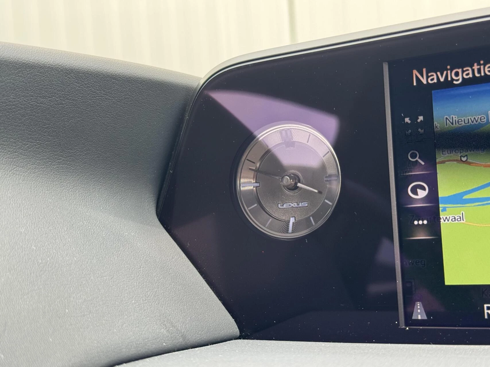 Hoofdafbeelding Lexus UX
