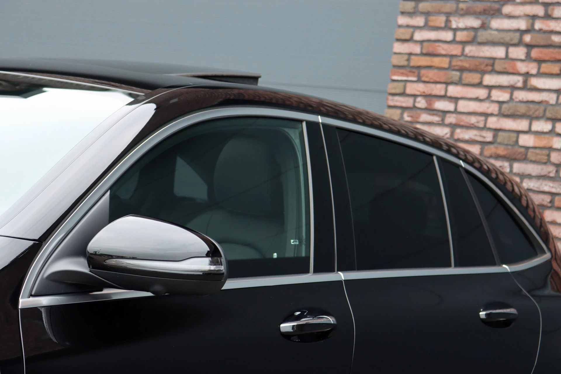 Hoofdafbeelding Mercedes-Benz EQC