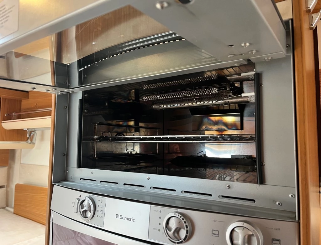 Hoofdafbeelding Hymer Star Edition B614sl Dakairco Oven