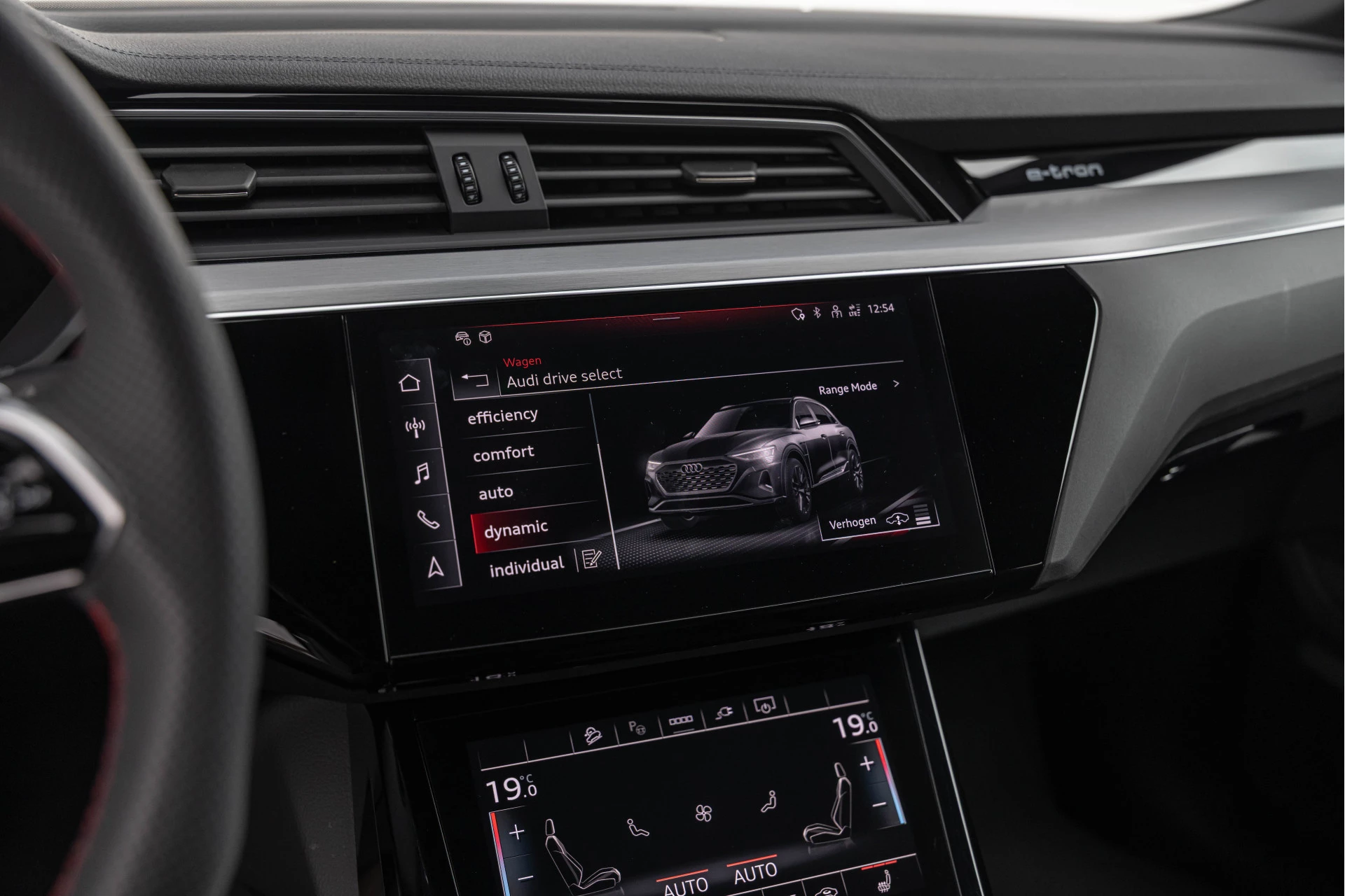 Hoofdafbeelding Audi Q8 e-tron