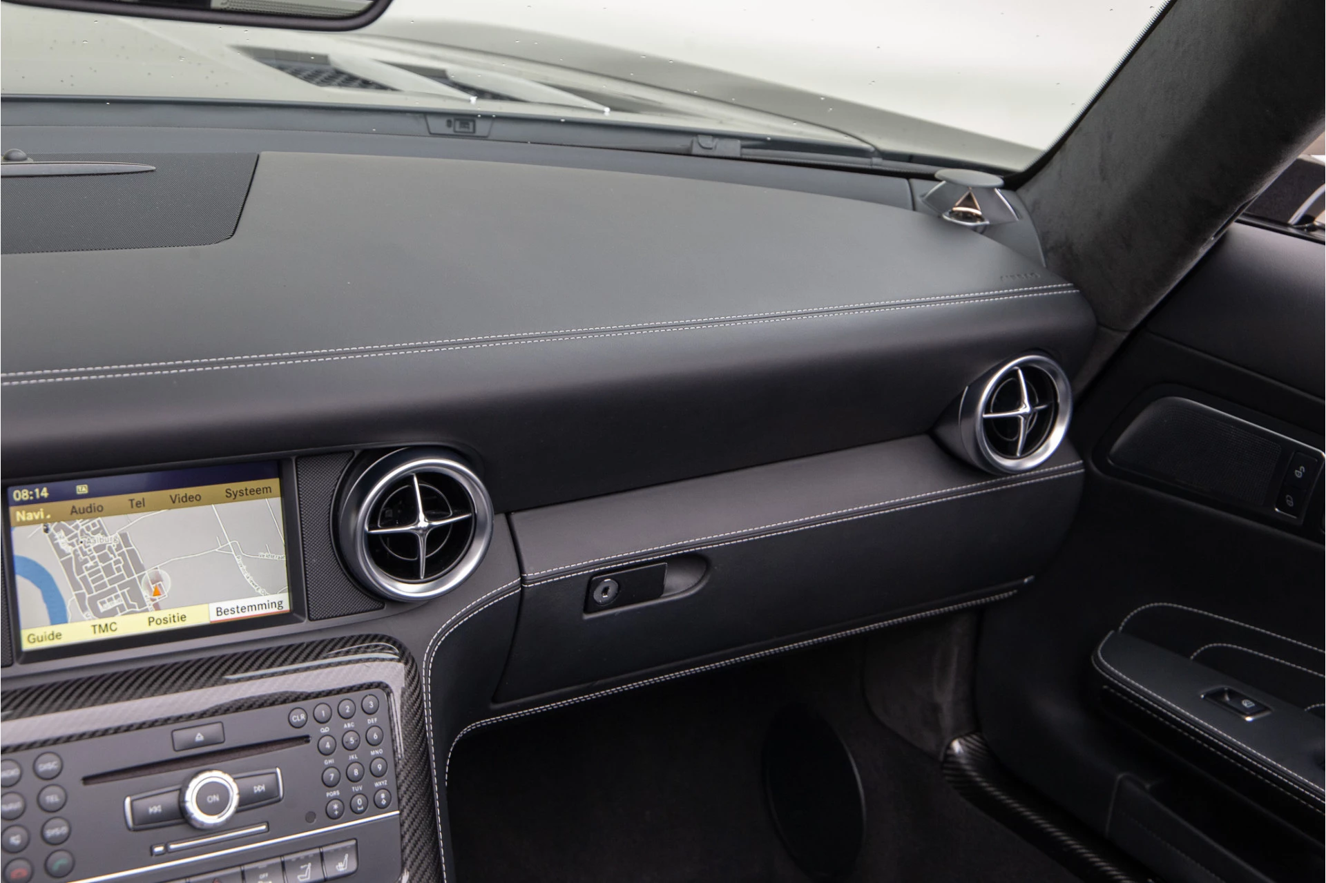 Hoofdafbeelding Mercedes-Benz SLS Roadster