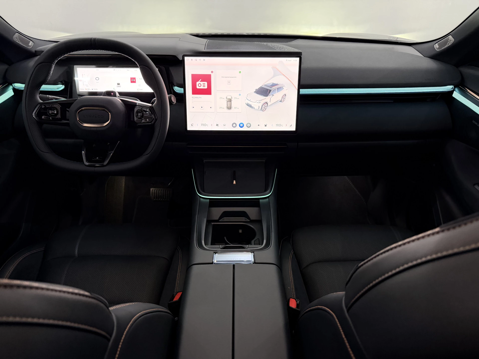 Hoofdafbeelding Lynk & Co 08