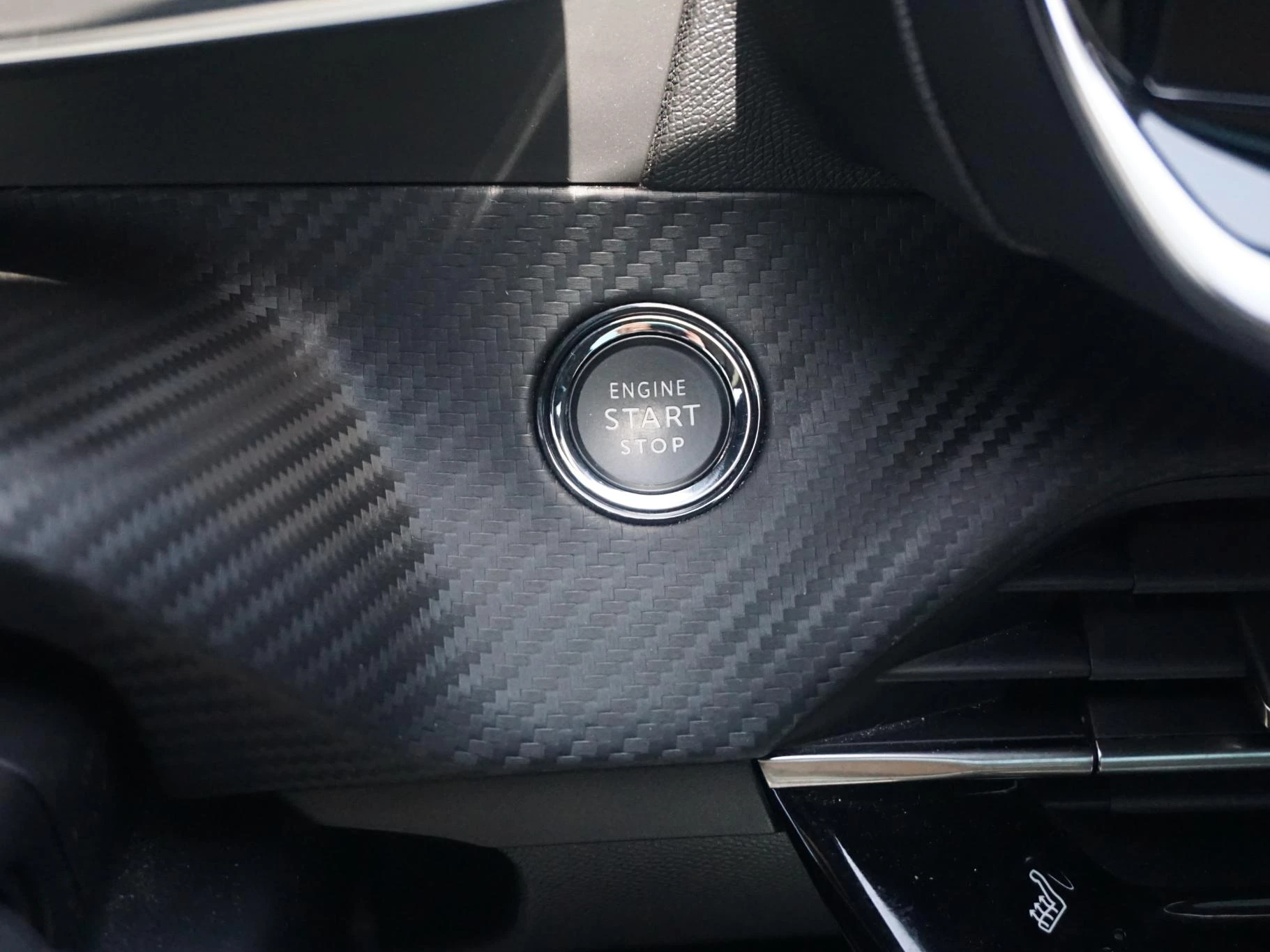 Hoofdafbeelding Peugeot e-208