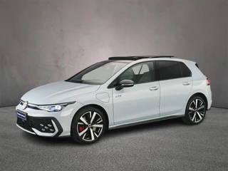 Volkswagen Golf GTE 1.5 TSI eHybrid 272pk DSG Automaat Panoramadak, Lederen interieur, Stoelverwarming, Stoelverkoeling, Adaptive cruise control, 360 camera, LED matrix koplampen, Black style,