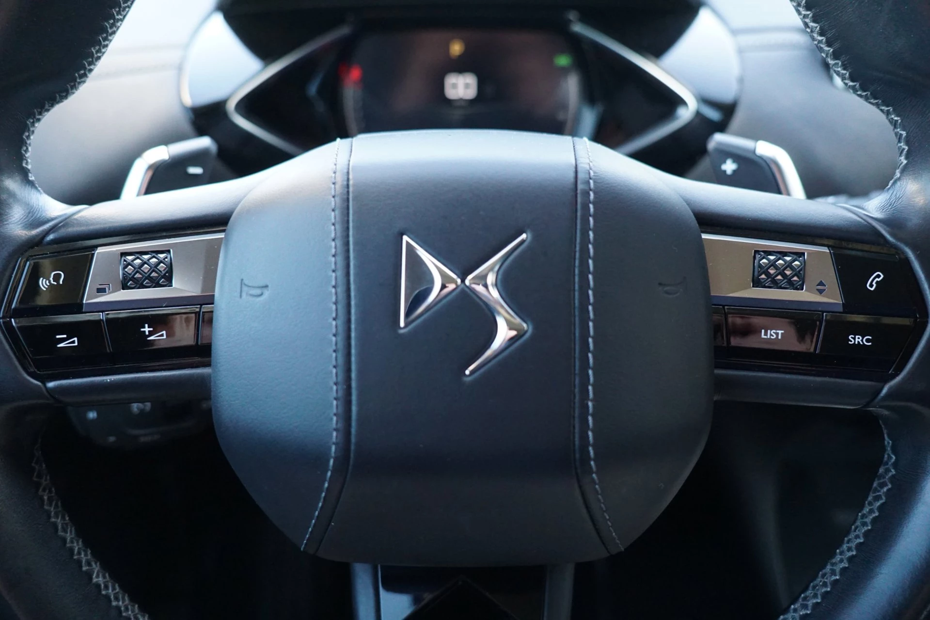 Hoofdafbeelding DS DS 3