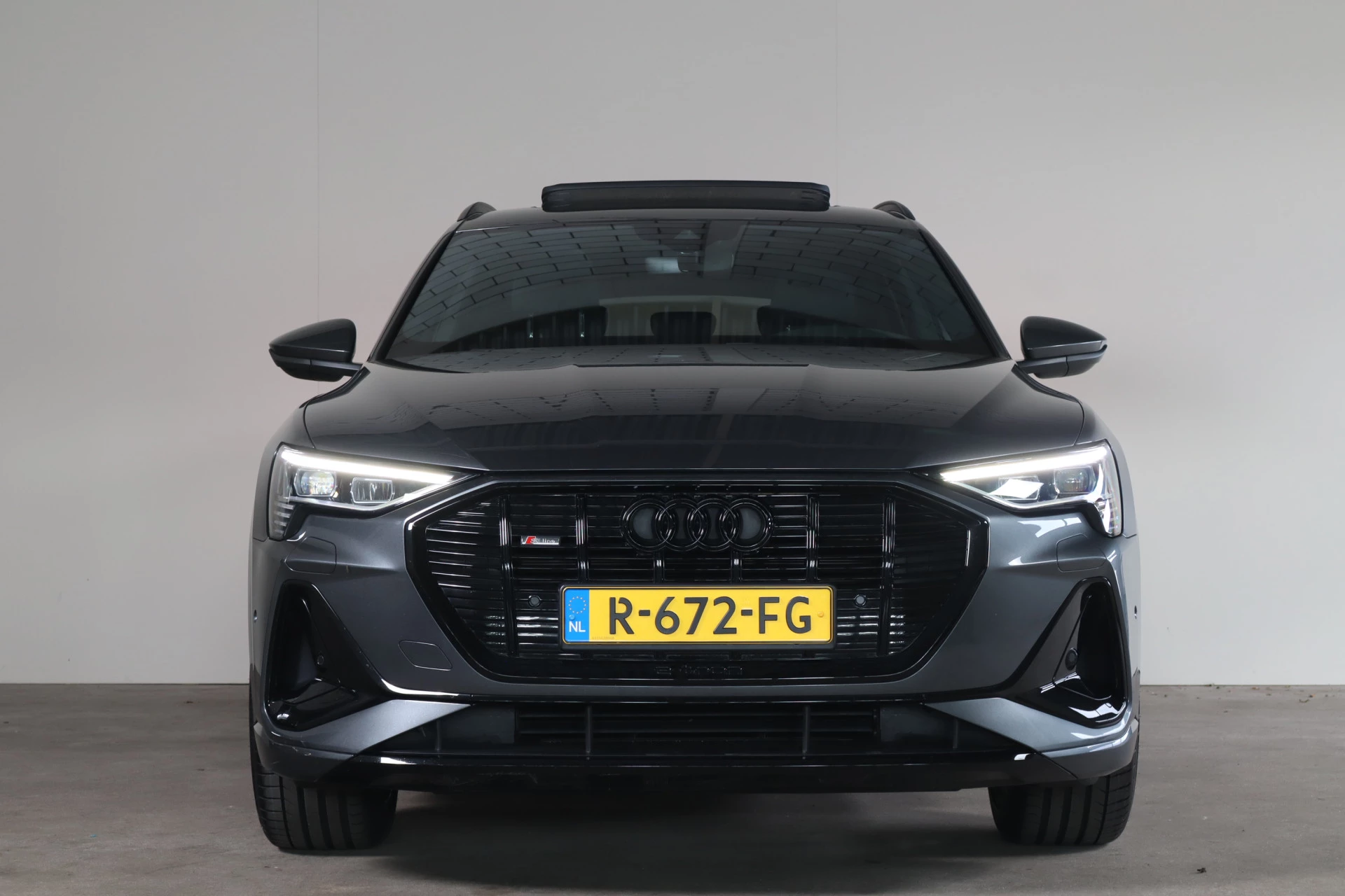 Hoofdafbeelding Audi e-tron