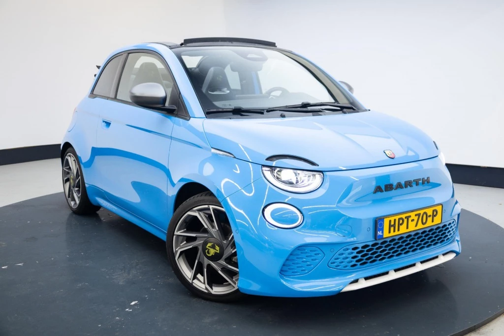 Hoofdafbeelding Fiat 500C