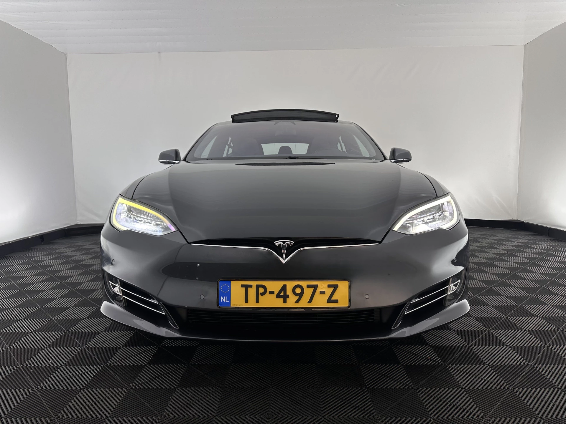 Hoofdafbeelding Tesla Model S
