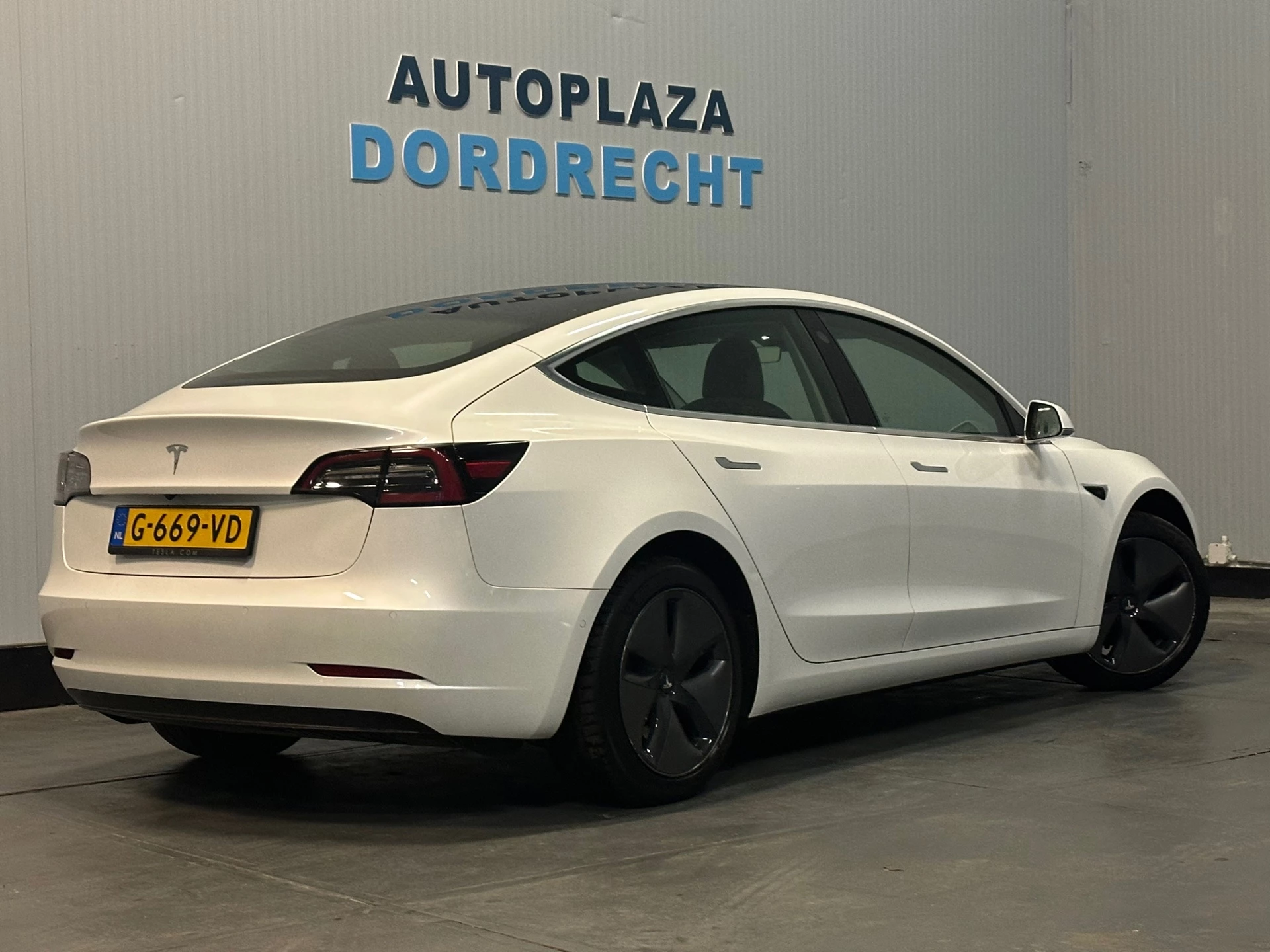 Hoofdafbeelding Tesla Model 3