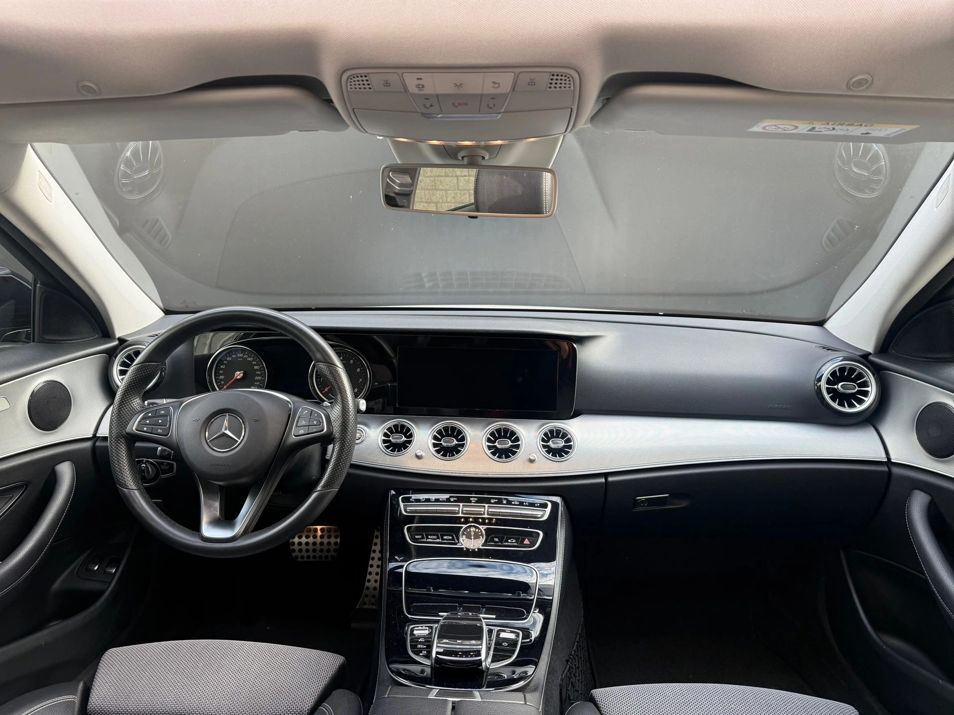 Hoofdafbeelding Mercedes-Benz E-Klasse