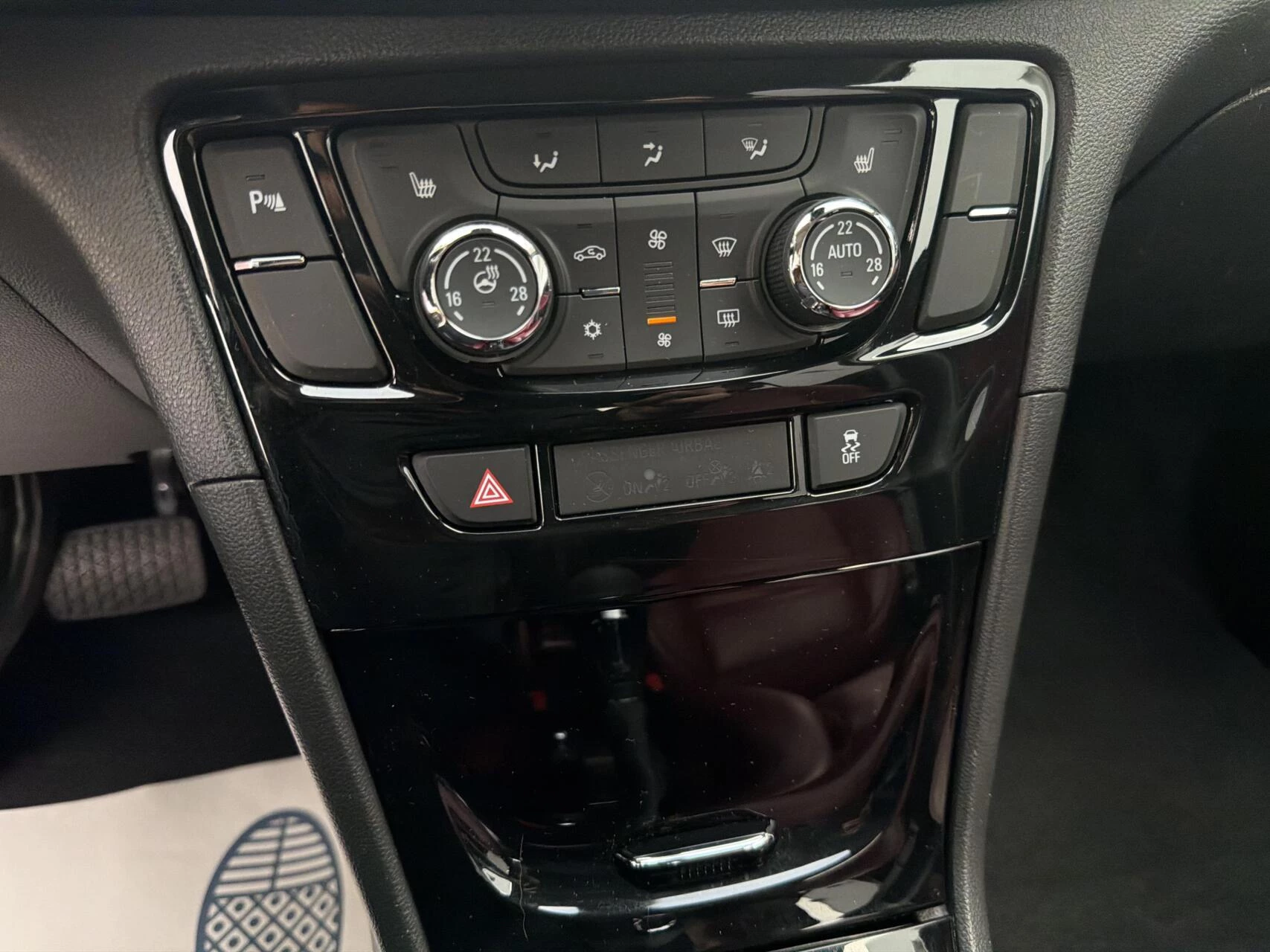 Hoofdafbeelding Opel Mokka X