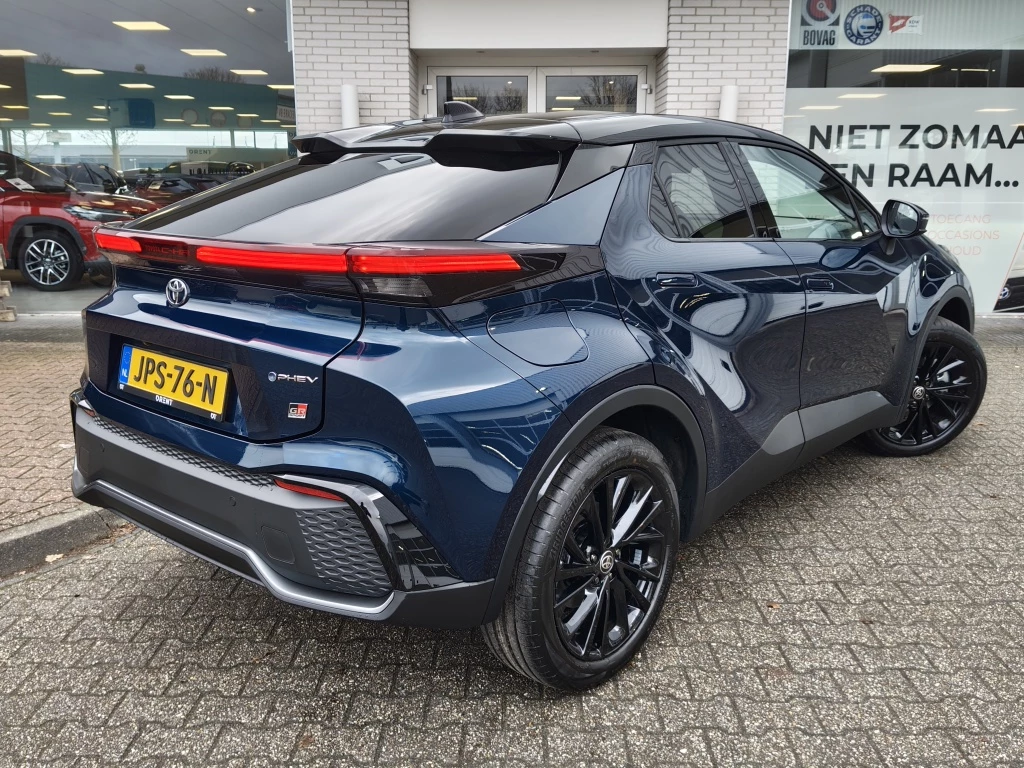 Hoofdafbeelding Toyota C-HR