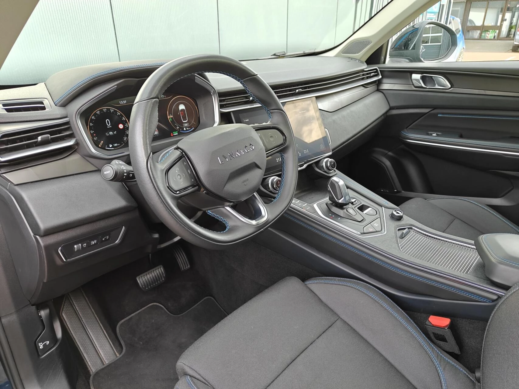 Hoofdafbeelding Lynk & Co 01