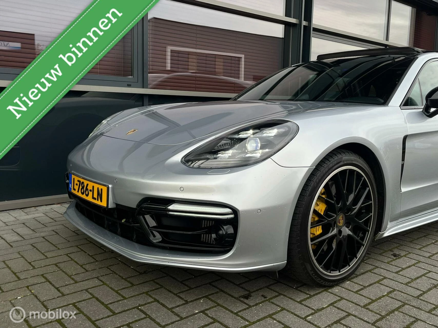 Hoofdafbeelding Porsche Panamera