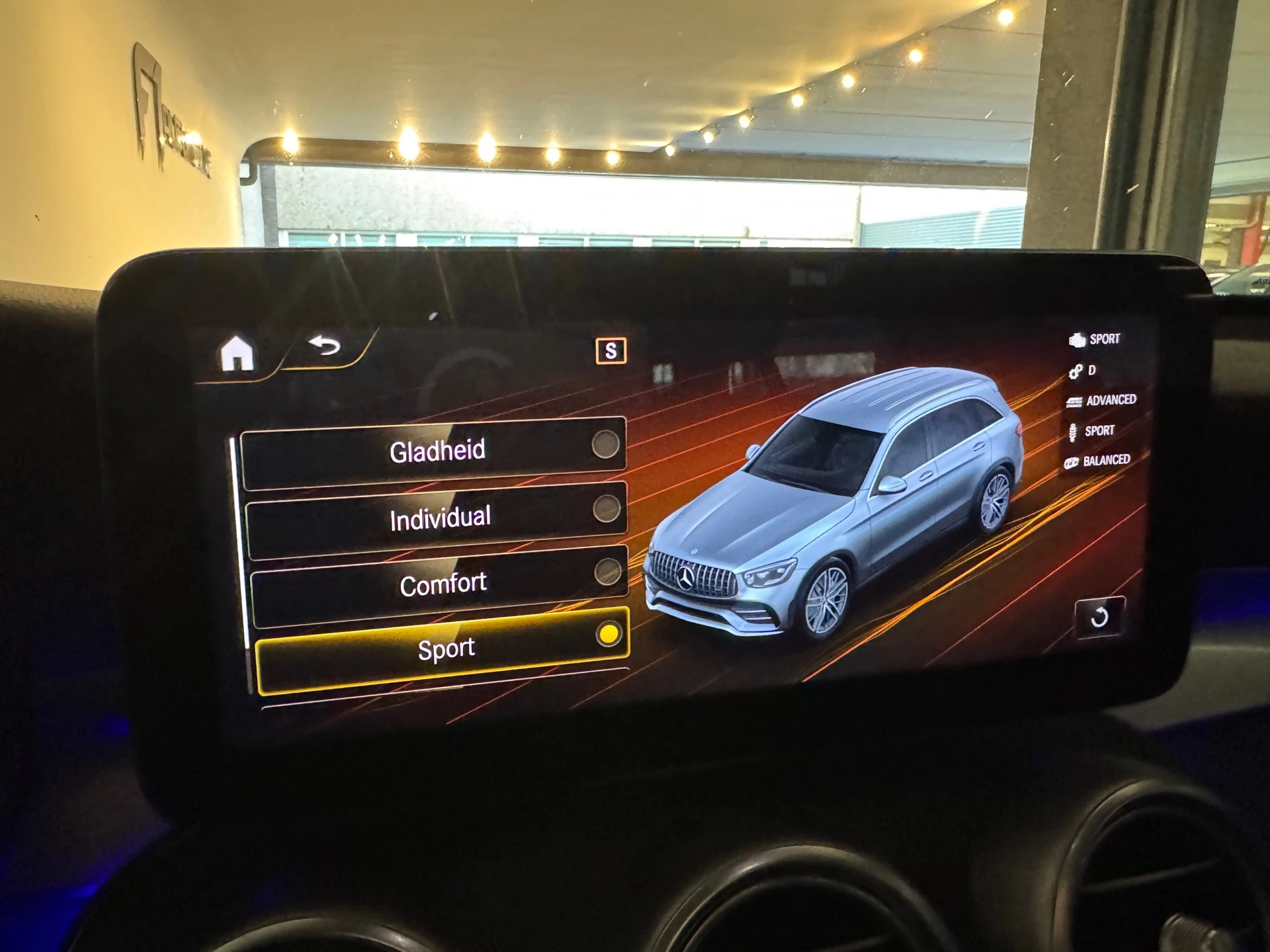 Hoofdafbeelding Mercedes-Benz GLC