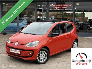 Volkswagen Up! 1.0 groove up! CRUISE PANO PARK.SENS. NW APK
