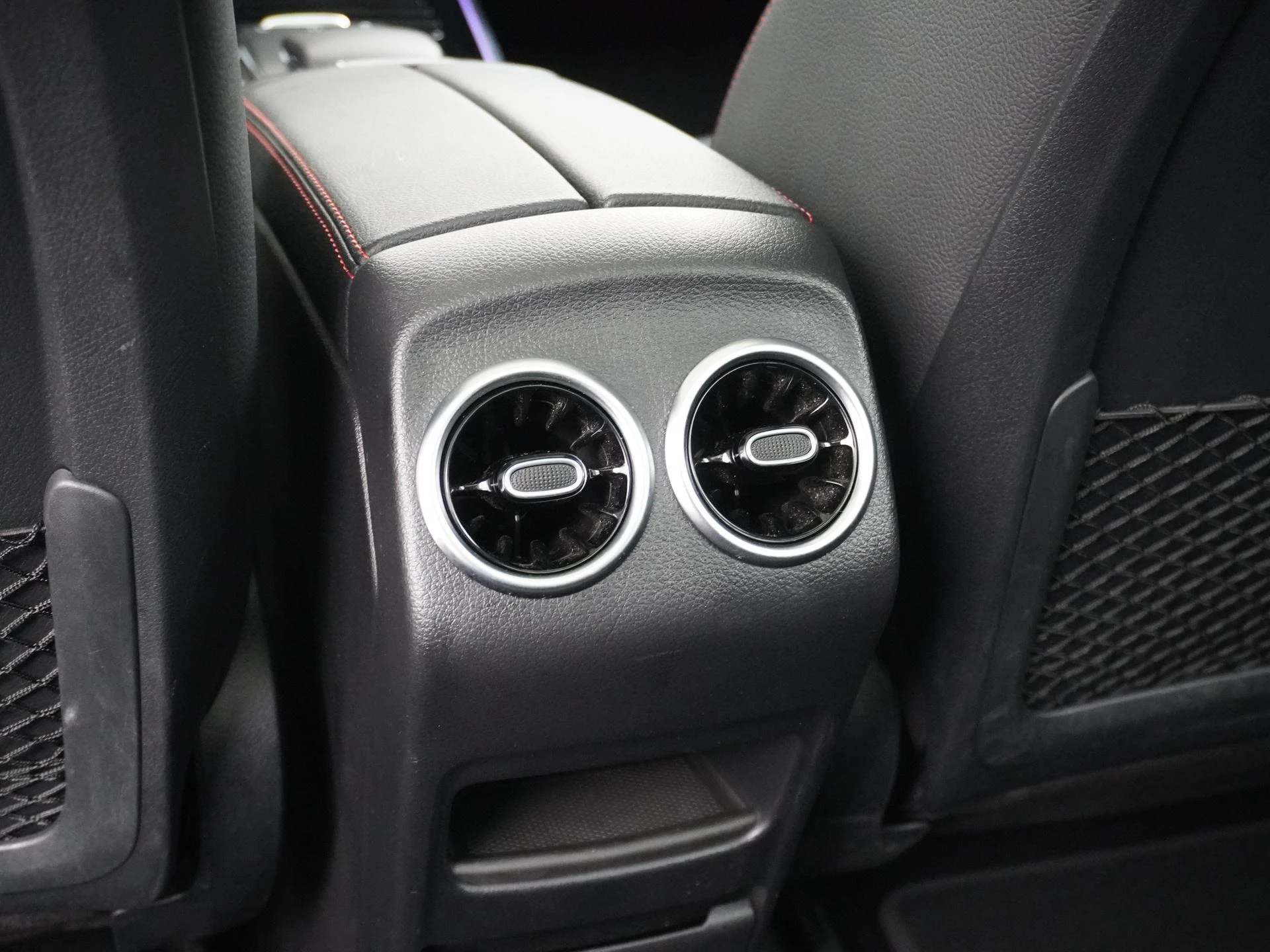 Hoofdafbeelding Mercedes-Benz EQB