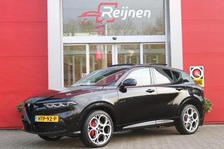Alfa Romeo Tonale 1.3T PHEV 280PK VELOCE Q4 | PANORAMISCH SCHUIF / KANTELDAK | LEDEREN BEKLEDING | VOORSTOELEN / STUUR VERWARMD | VOORSTOELEN GEVENTILEERD | VOORSTOELEN ELEKTRISCH VERSTELBAAR | DRAADLOOS APPLE CARPLAY / ANDROID AUTO | 360° CAMERA | AUTOMATISCH DIMMENDE BUITENSPIEGELS | 20"INCH LICHTMETALEN VELGEN | ADAPTIVE CRUISE CONTROL | KEYLESS ENTRY / START | ELEKTRISCH BEDIENBARE ACHTERKLEP | DRAADLOZE TELEFOONLADER | AMBIENT LIGHTING | DONKERE HEMELBEKLEDING | SCHAKELFLIPPERS AAN HET STUUR | VERWARMDE RUITENSPROEIERS |